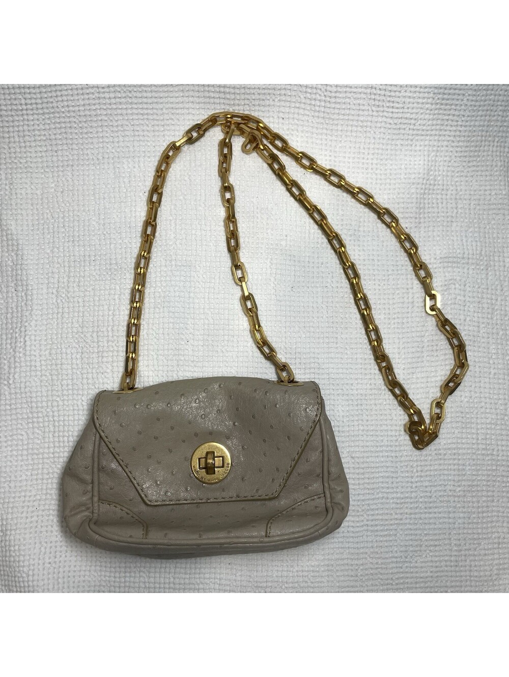 Marc by Marc Jacobs Women’s Beige Ostrich Leather Shoulder Bag Gold Chain